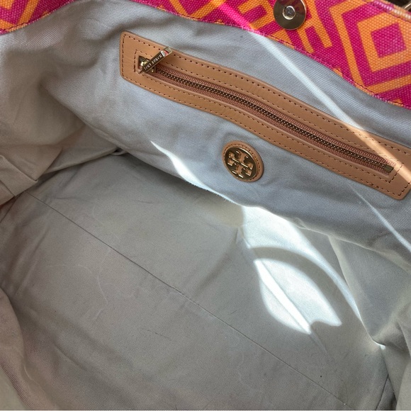 Tory Burch • Large Geometric Canvas Tote • Orange & Pink - Picture 12 of 14